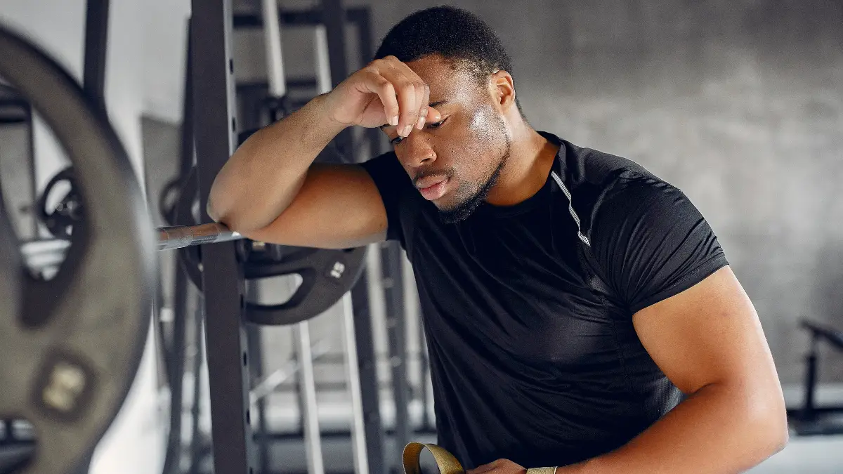 13 Brutal Gym Mistakes That Are Actually Hurting Your Body (Not Helping It)