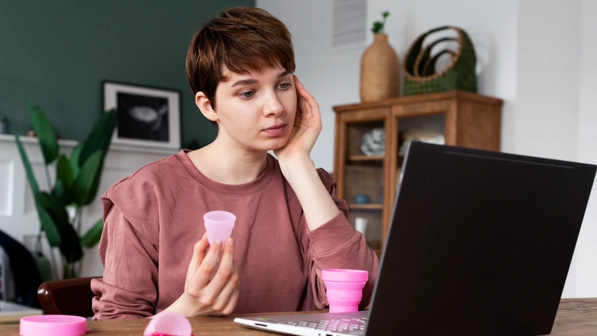 14 Signs Your Hormones Are Completely Out of Whack (Women Need to See This)