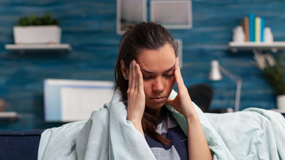 16 Signs You're Part of the Sleep Deprivation Epidemic (And Don't Realize It)