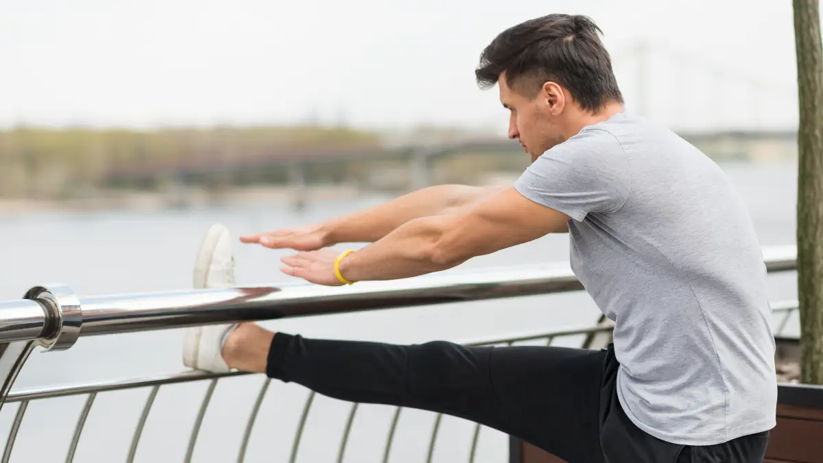 5 Simple Physical Moves Anyone Can Use to Stay Safe
