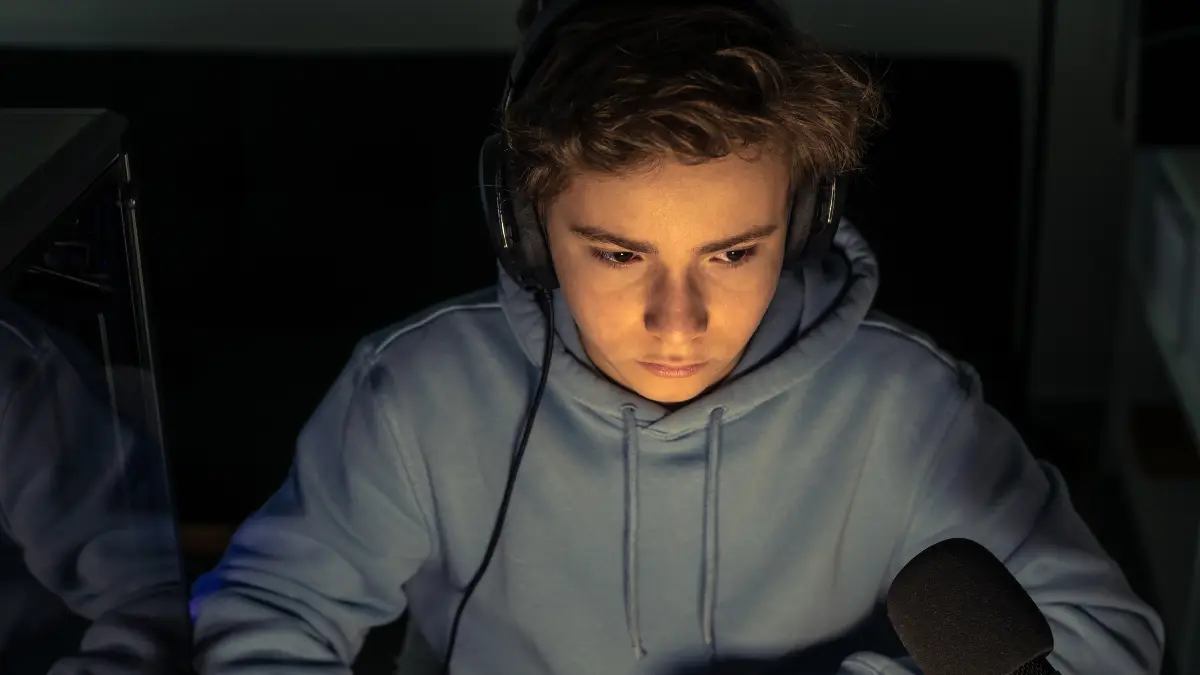 Digital self-protection: Teaching teens to navigate online threats without fear