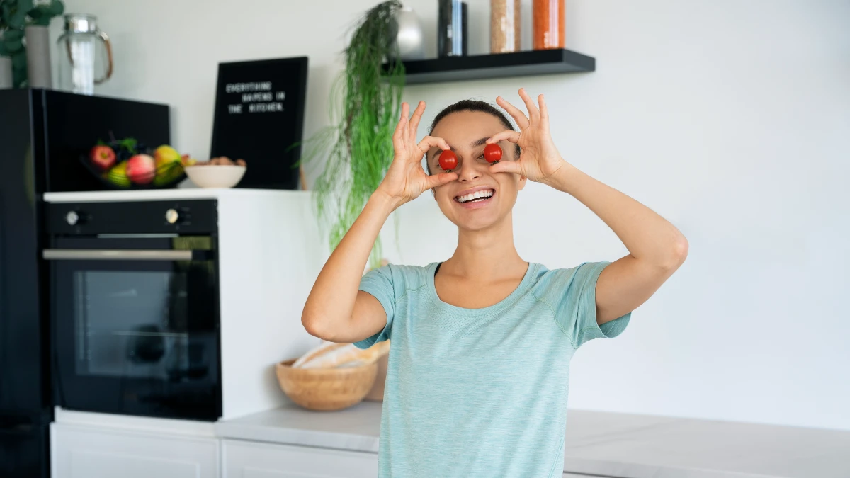 How Vitamin D Helps with Hot Flashes and Low Energy