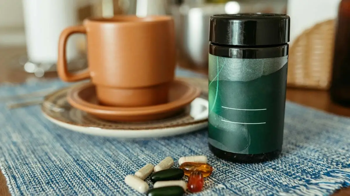 How to Use Supplements the Smart Way: A 2025 Guide
