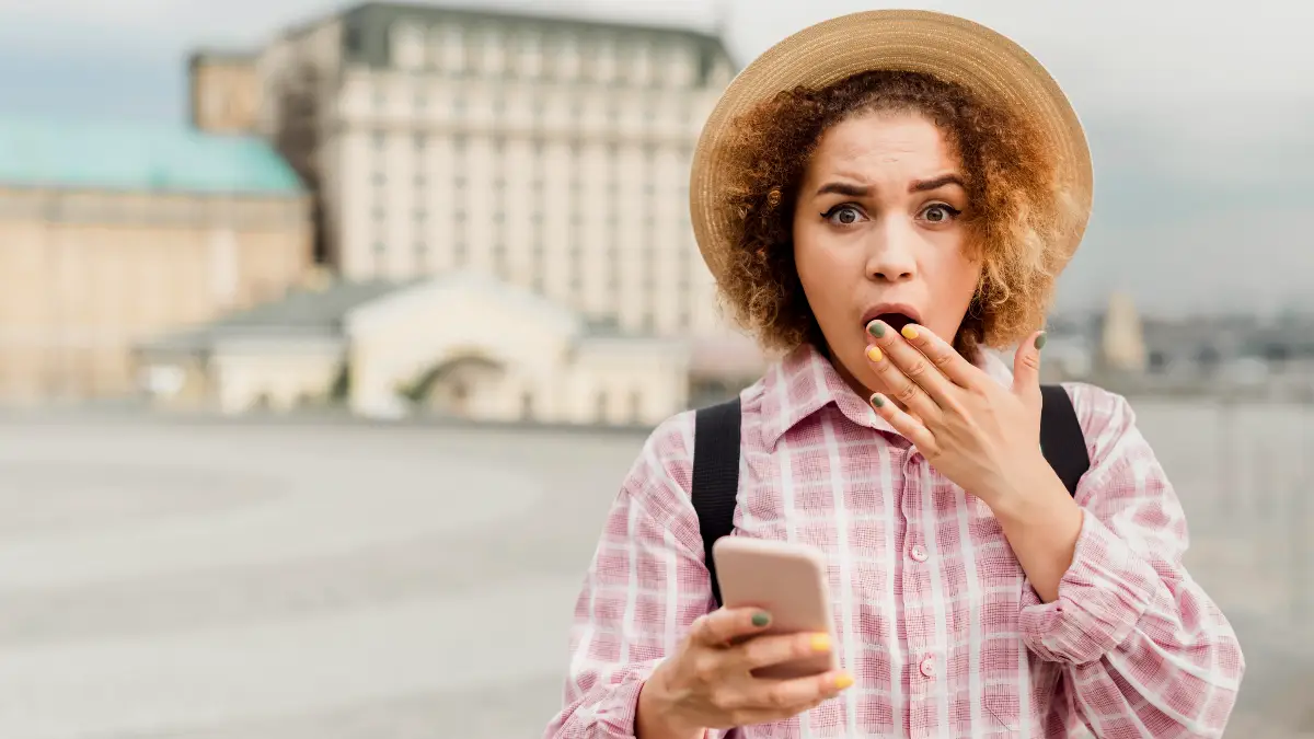 The 'Helpful Local' Scam That Even Travel Bloggers Fall For