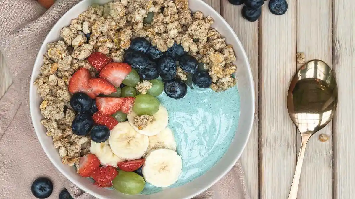 Why Everything You Know About Breakfast Is Wrong, According to Circadian Biology