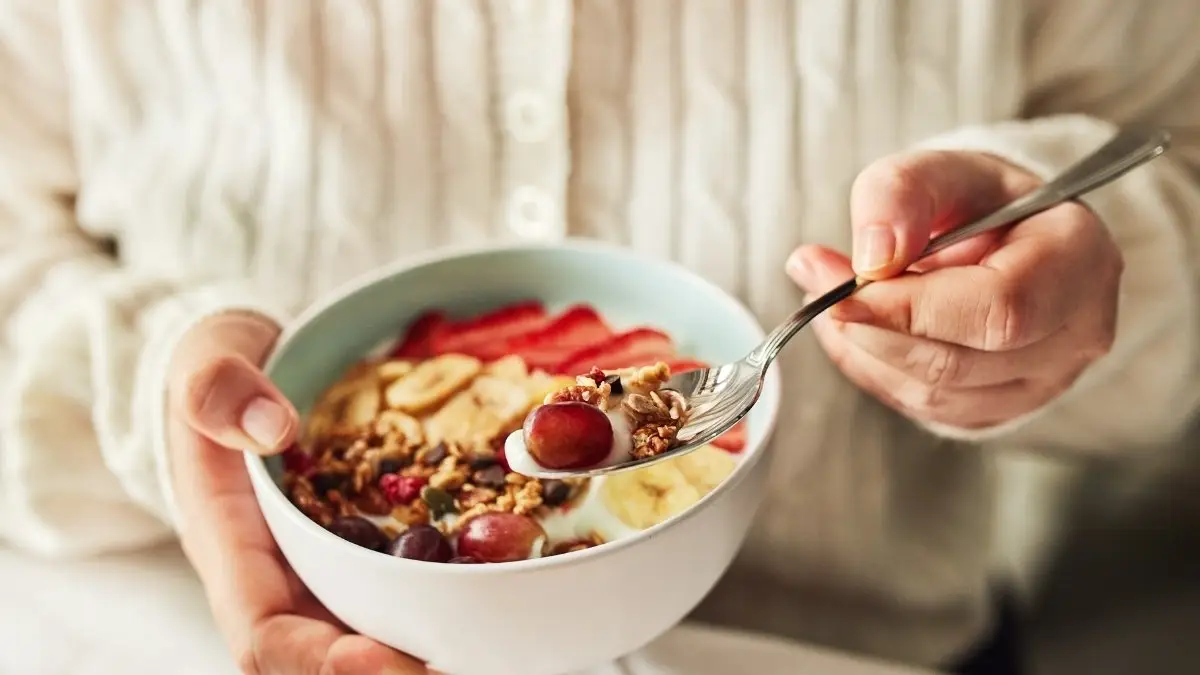Your 2025 Breakfast Plan: How to Eat on Your Body's Time