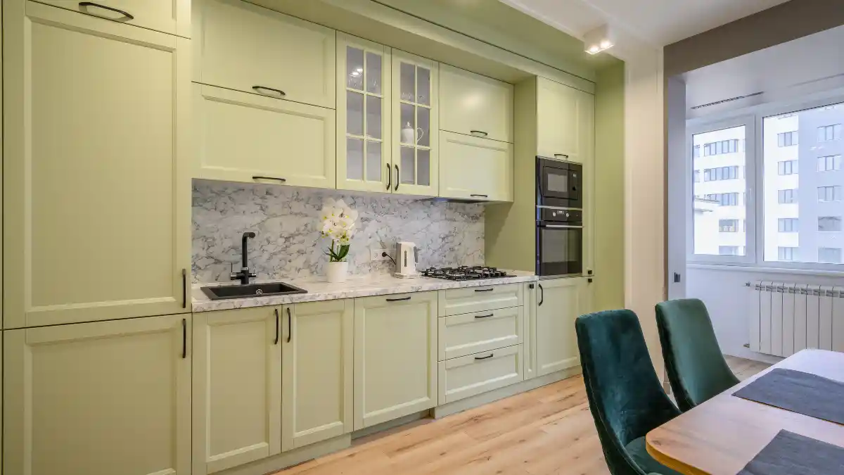 17 Kitchen Cabinet Color Ideas to Refresh Your Space Fast