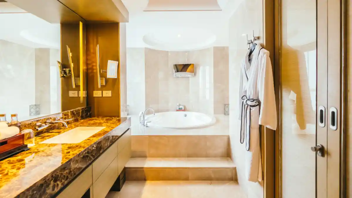 Master Bathroom Designs That Define Modern Luxury