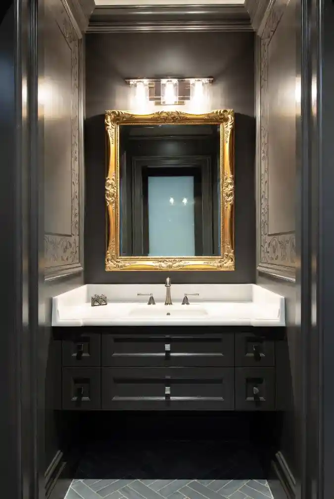 Moody Jewel Box Approach