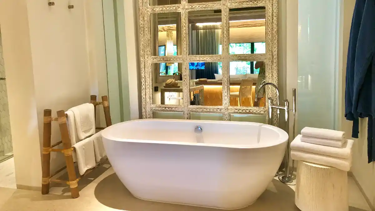 25+ Half Bathroom Ideas That Guests Actually Remember