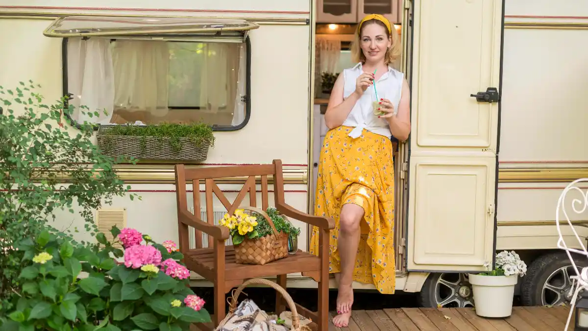 25+ RV Decorating Ideas for Home on Wheels