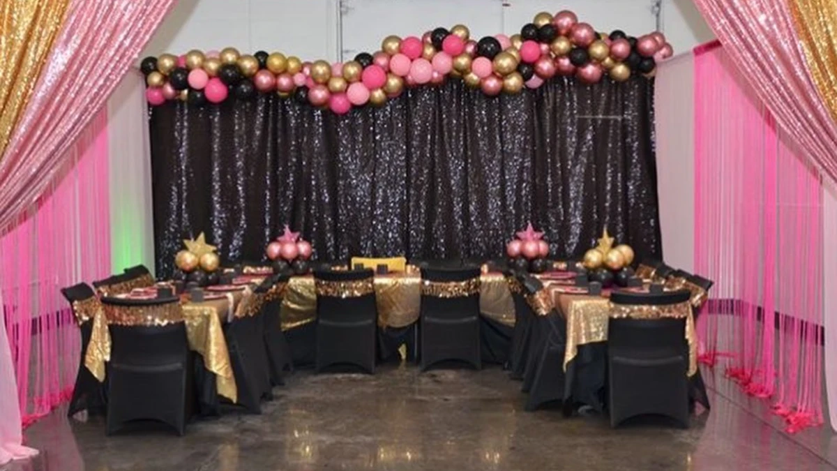20. Outdoor Welcome Glamour