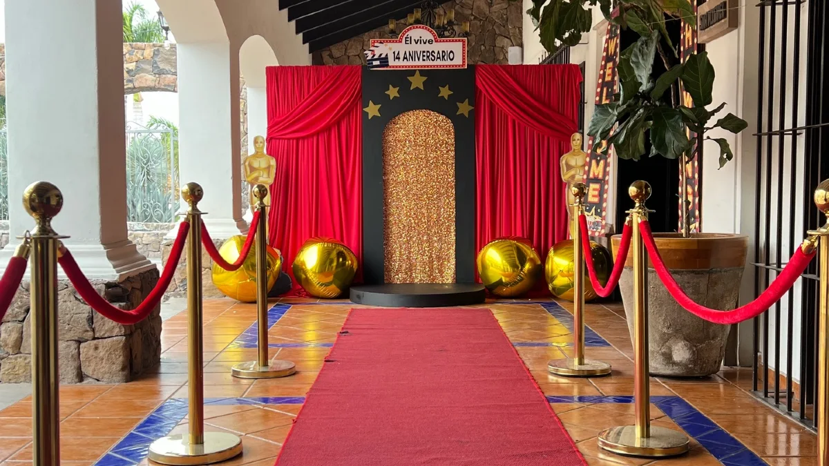 22. Red Carpet Anniversary Entrance