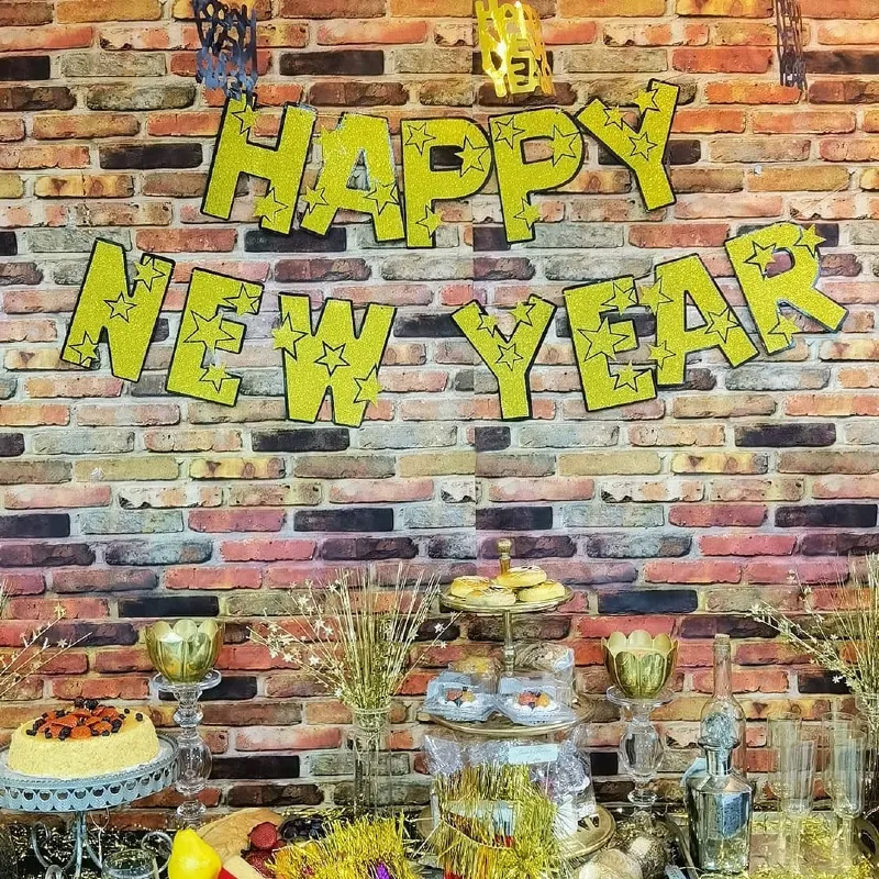 Rustic Brick & Gold Glitter Bar 