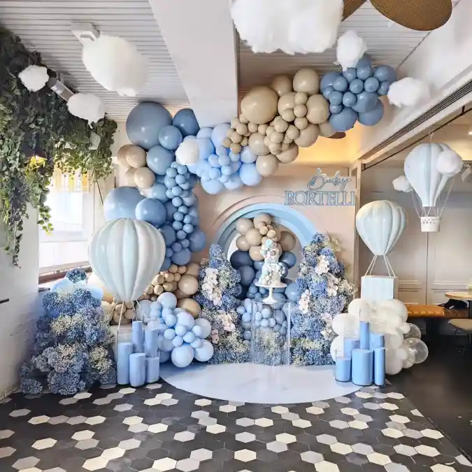 Cloud-Nine Hot Air Balloon Escape