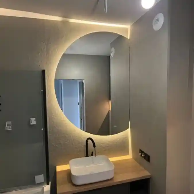 Eclipse Fragment Mirror