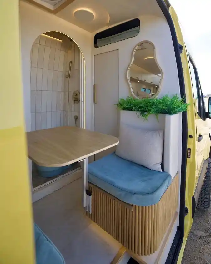 Elevated Dinette with Adjacent Arched Wet Bath