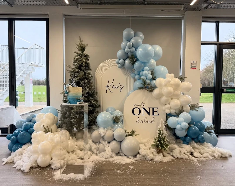 Frosted Pine & Blue Ombre "Onederland" Setup