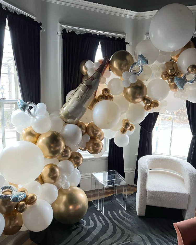 Luxe Gold & White Champagne Balloon Arch