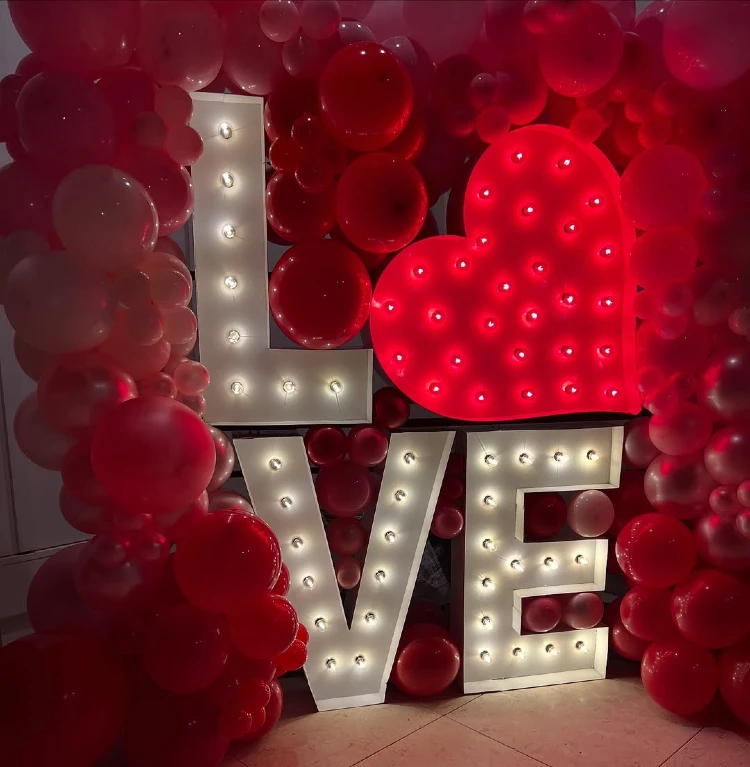 Radiant Red and White Marquee "LOVE" Display for a Grand Statement