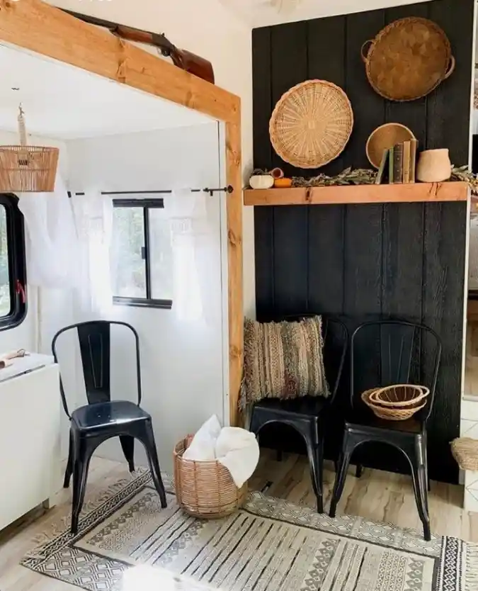 Rustic Farmhouse Dining Nook