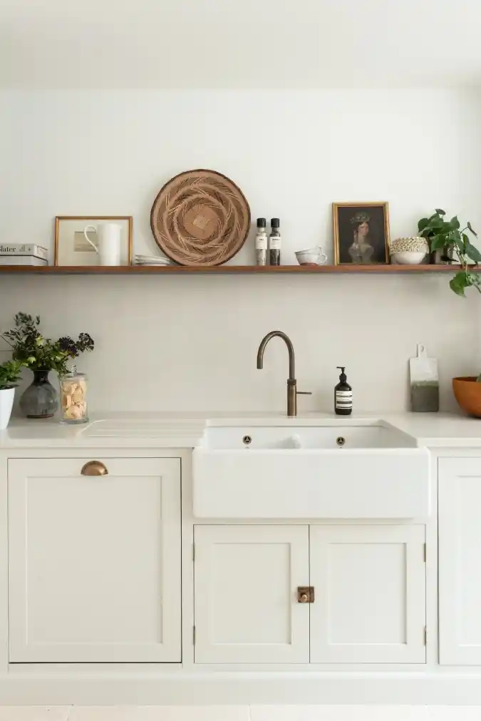 Single Floating Shelf for Curated Display