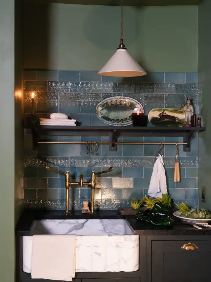 Ultimate Utility Shelf & Rail System