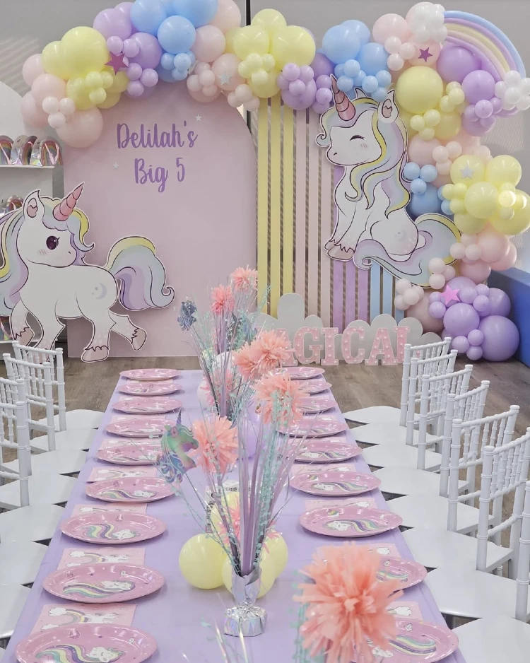 Vertical Slats & Lavender Dining Experience