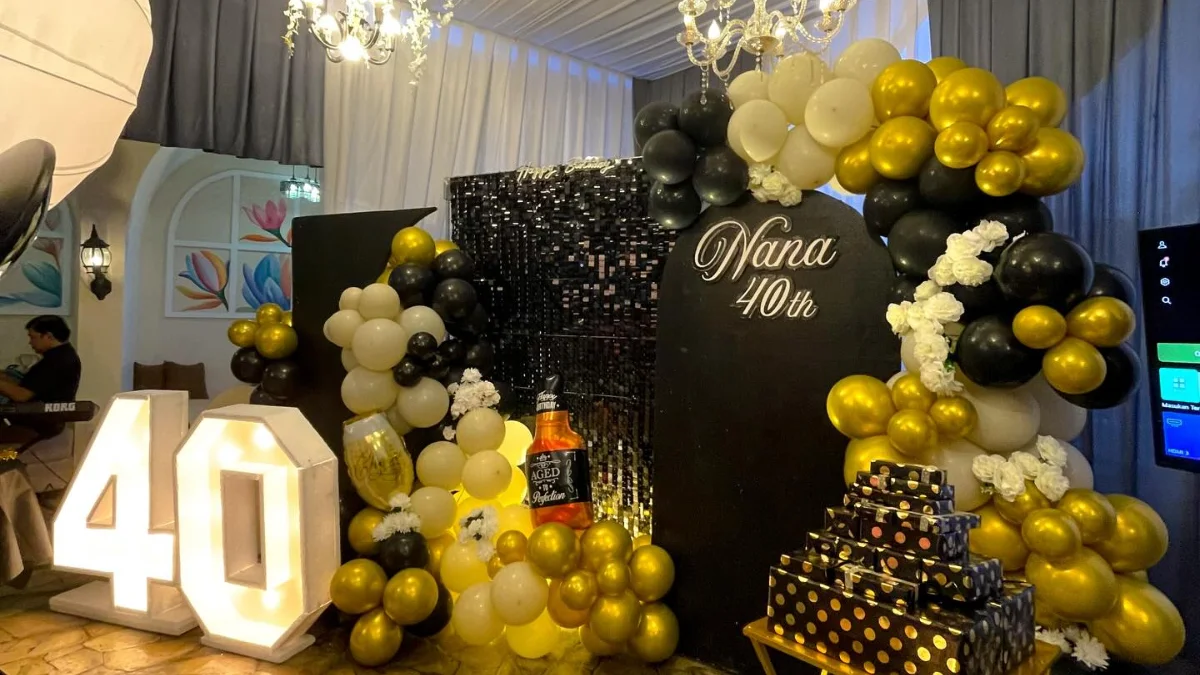 16. Black Sequin and Whiskey Theme