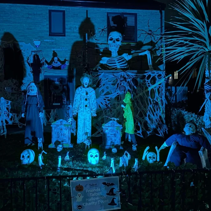 Haunted Graveyard Yard Display