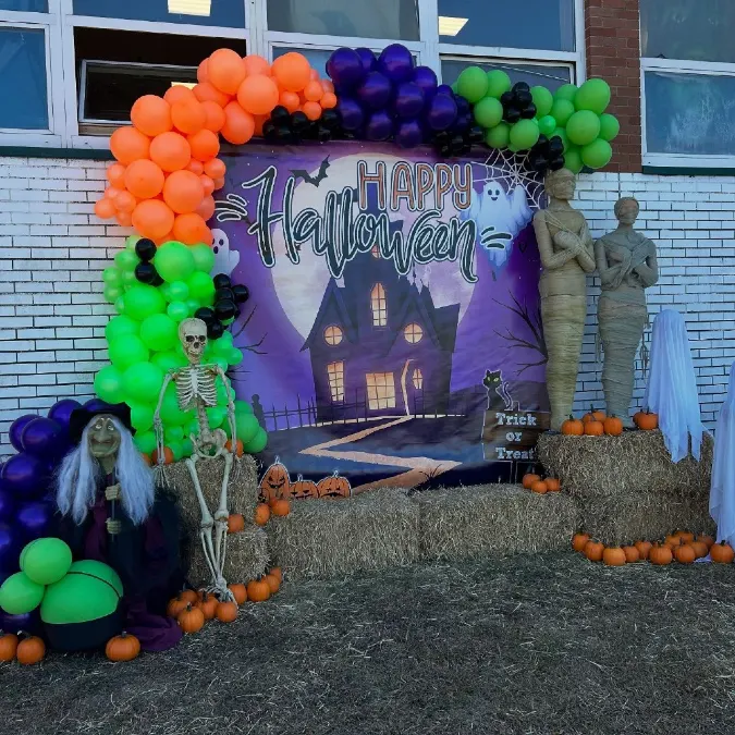 Haunted House Outdoor Photo Op