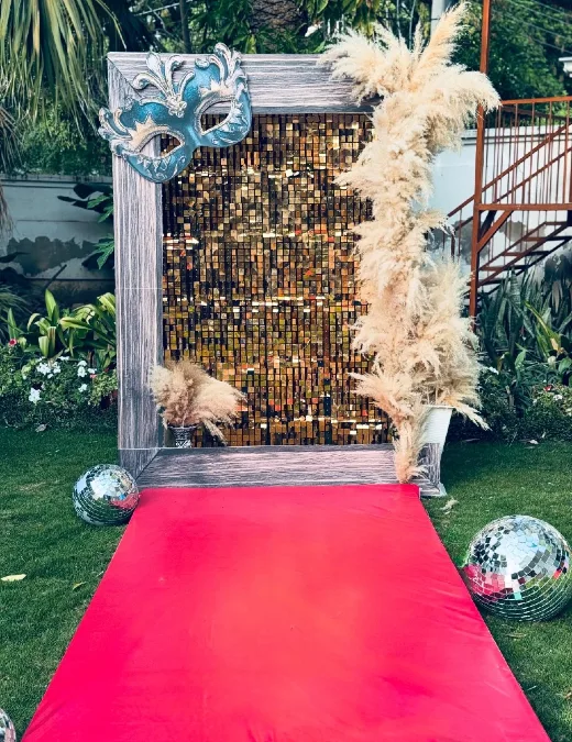 Framed Shimmer Backdrop