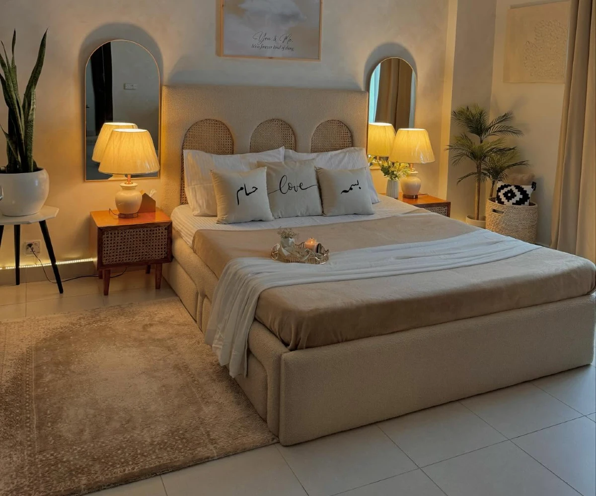  Arched Mirror Symmetry