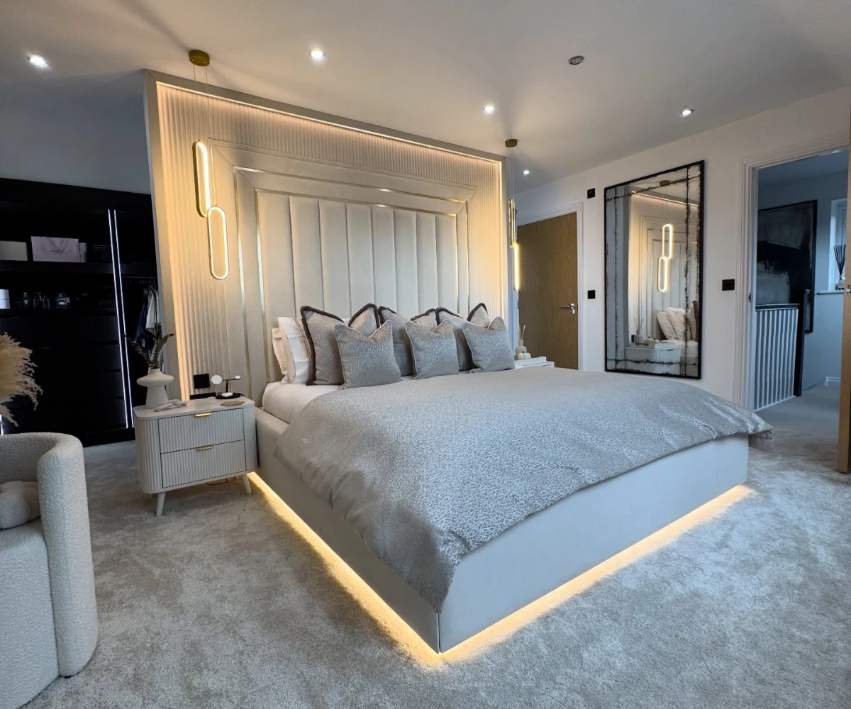  Illuminated Floating Panel