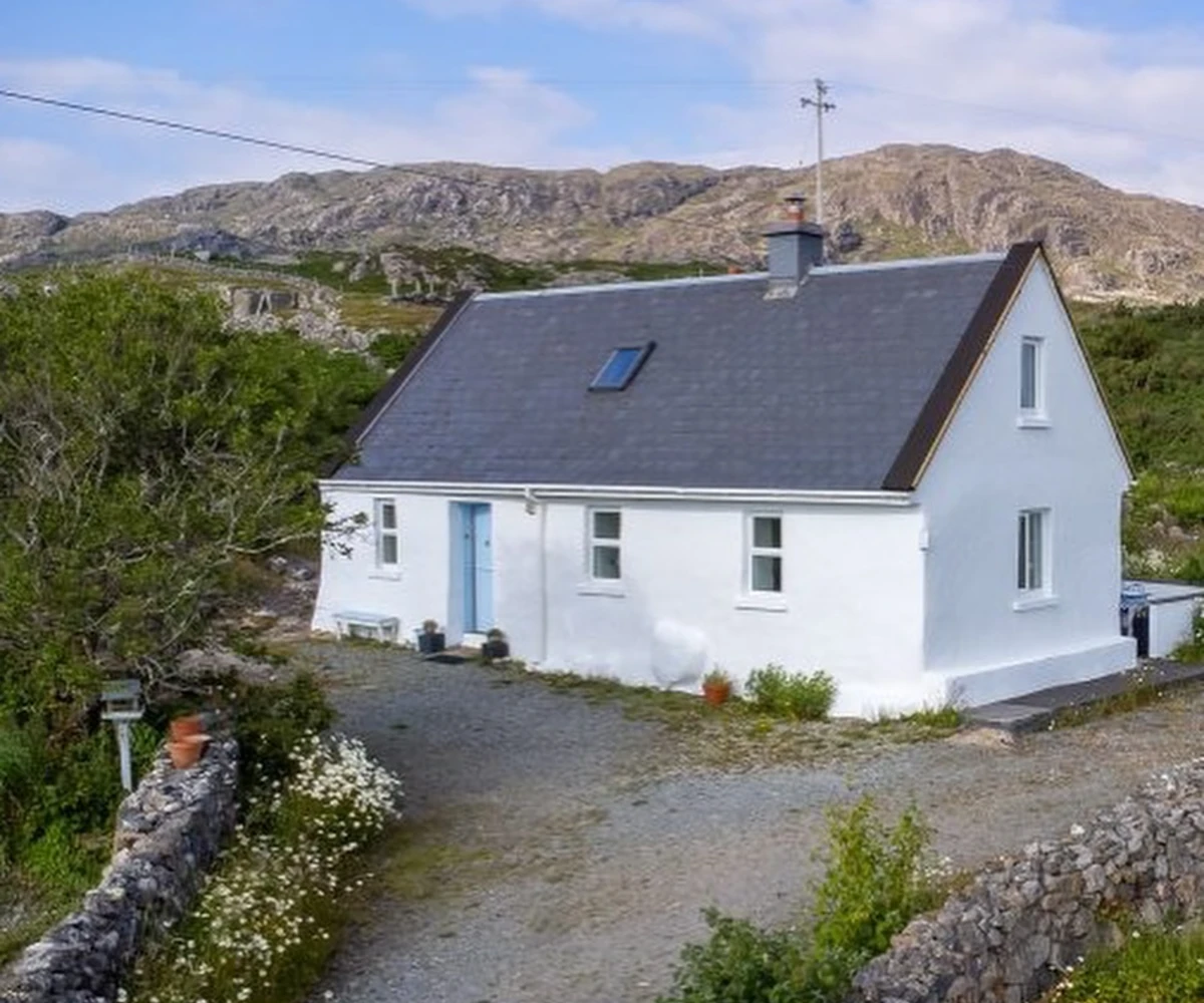 Hillside White Croft