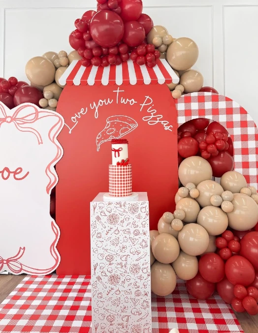 Red Pizzeria Dessert Display