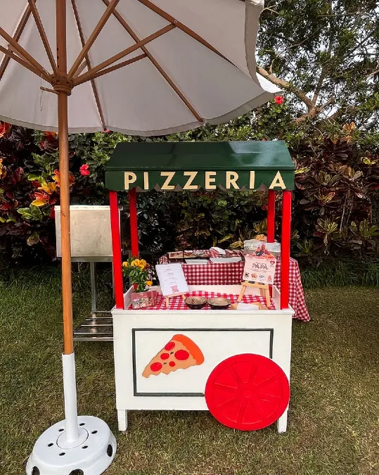 Green Roof Pizzeria Cart