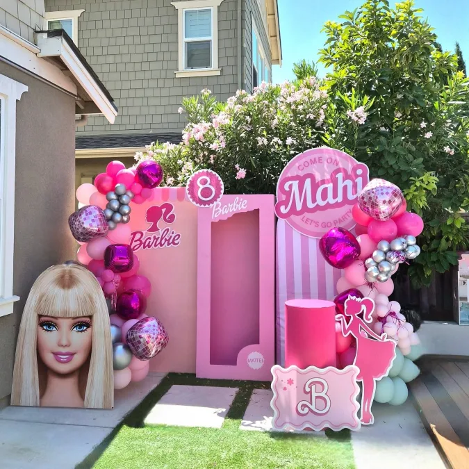 Iconic Doll Themed Photo Booth