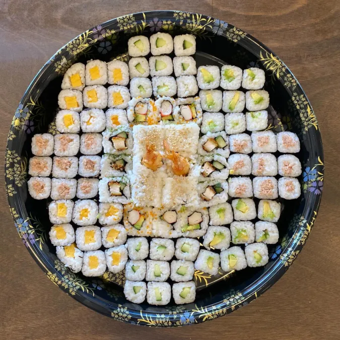 Symmetrical Maki Platter