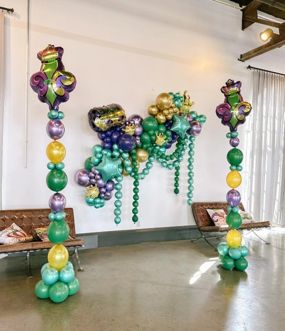 Elegant Balloon Pillars and Garland
