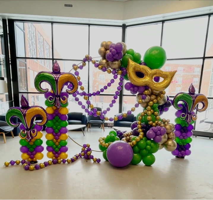 Fleur de Lis Balloon Columns