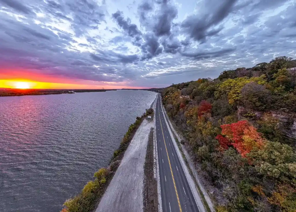 Great River Road: Affordable Road Trip Routes on the Mississippi