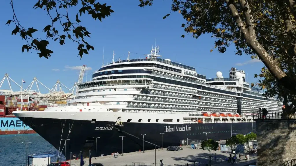 Flying in on the Same Day Your Ship Leaves