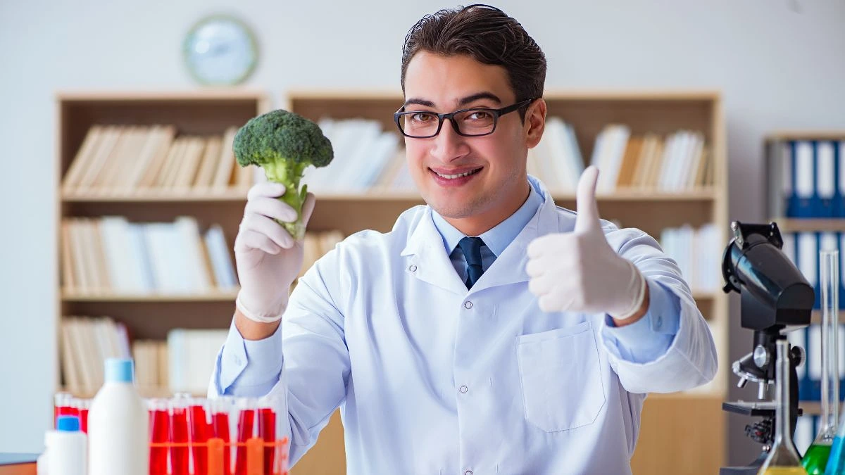 After Reviewing 50 Studies on Longevity, Scientists Agree: These 8 Foods Add More Healthy Years Than Any Supplement