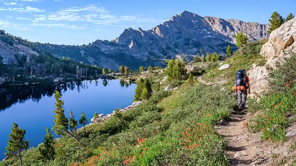 9 Breathtaking Hikes in US That Don't Require Permits — And Almost No Crowds