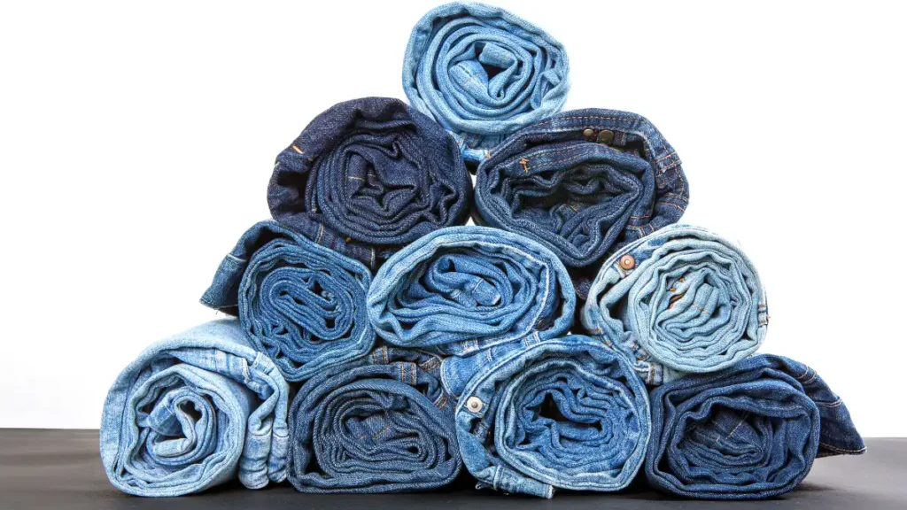 Roll Your Clothes