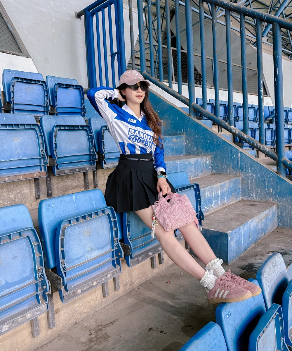  Jersey with Pleated Skirt