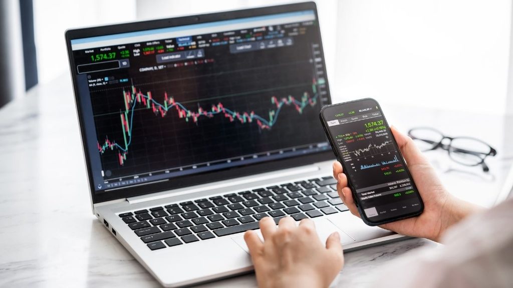 Day Trading Should Never Be Confused With a Regular Paycheck