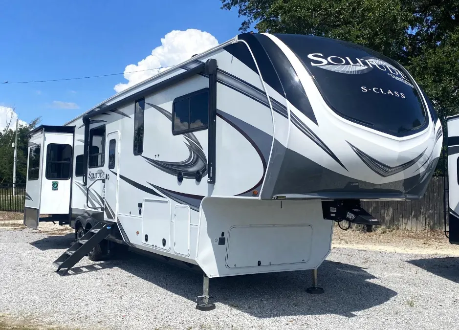 Grand Design Solitude S Class 3330RE