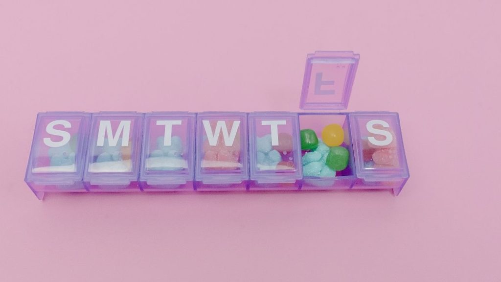 Use a Small Pill Organizer When It Makes Sense